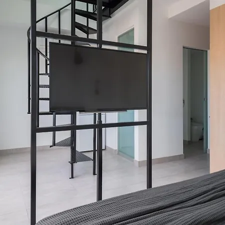 Tusity One Apartment *