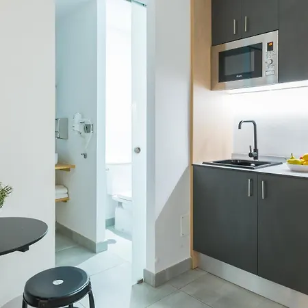 Tusity One Self Check-in Apartment *